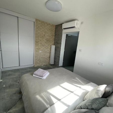 Sea& Sun Appartement Hadera Buitenkant foto